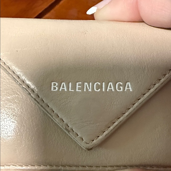 Balenciaga Beige Compact Wallet VGUC! - Picture 8 of 13